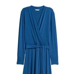 Cornflower blue crepe dress